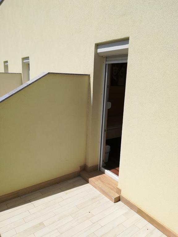 Cinema House Single & Double Rooms & Studio Apartments بولا المظهر الخارجي الصورة